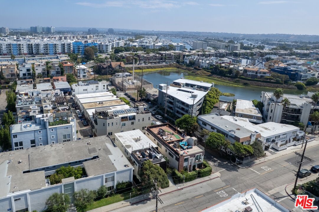 3812 Pacific Ave Unit: 2