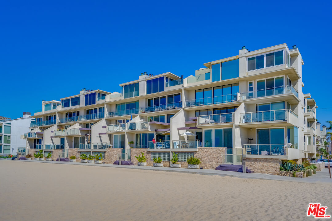 2 Ketch St Unit: 204