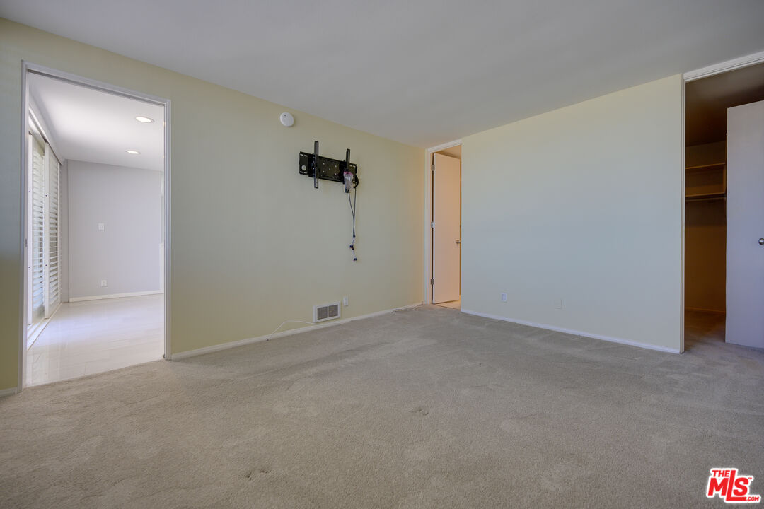 2 Ketch St Unit: 204