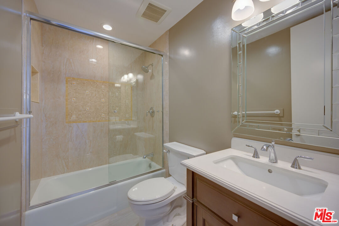 2 Ketch St Unit: 204