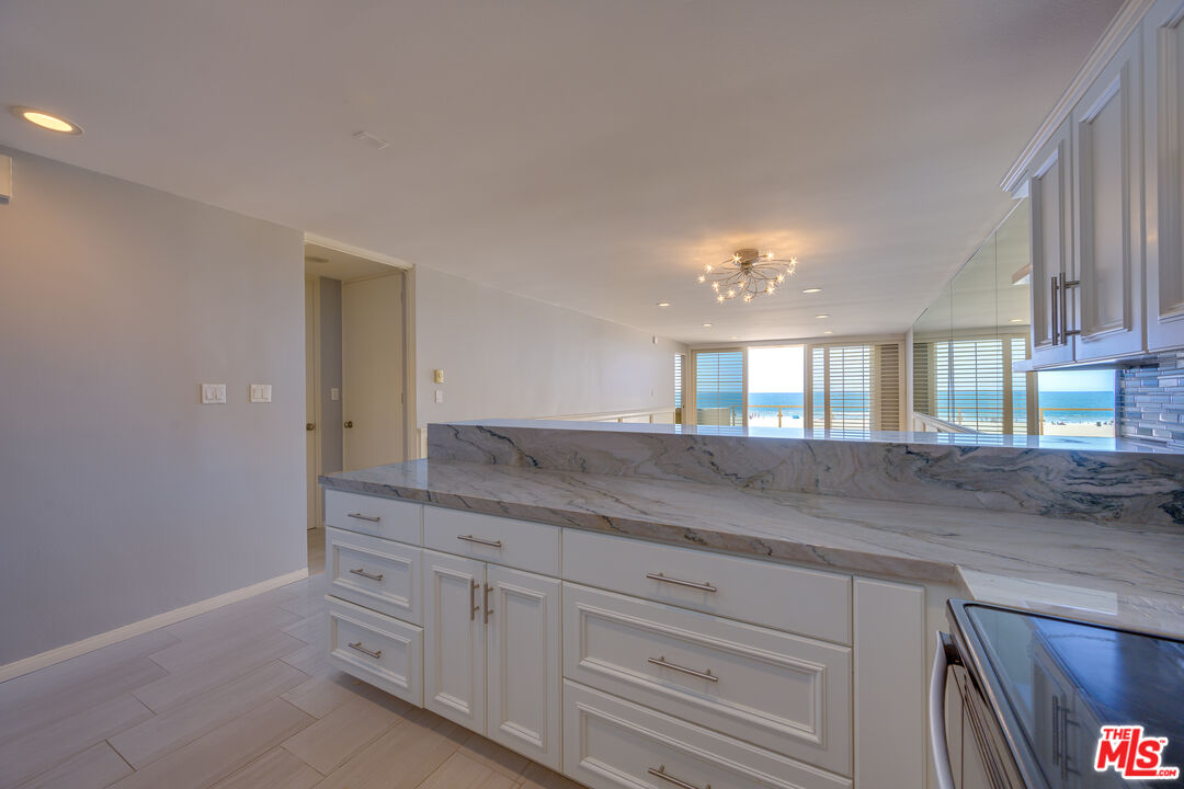 2 Ketch St Unit: 204