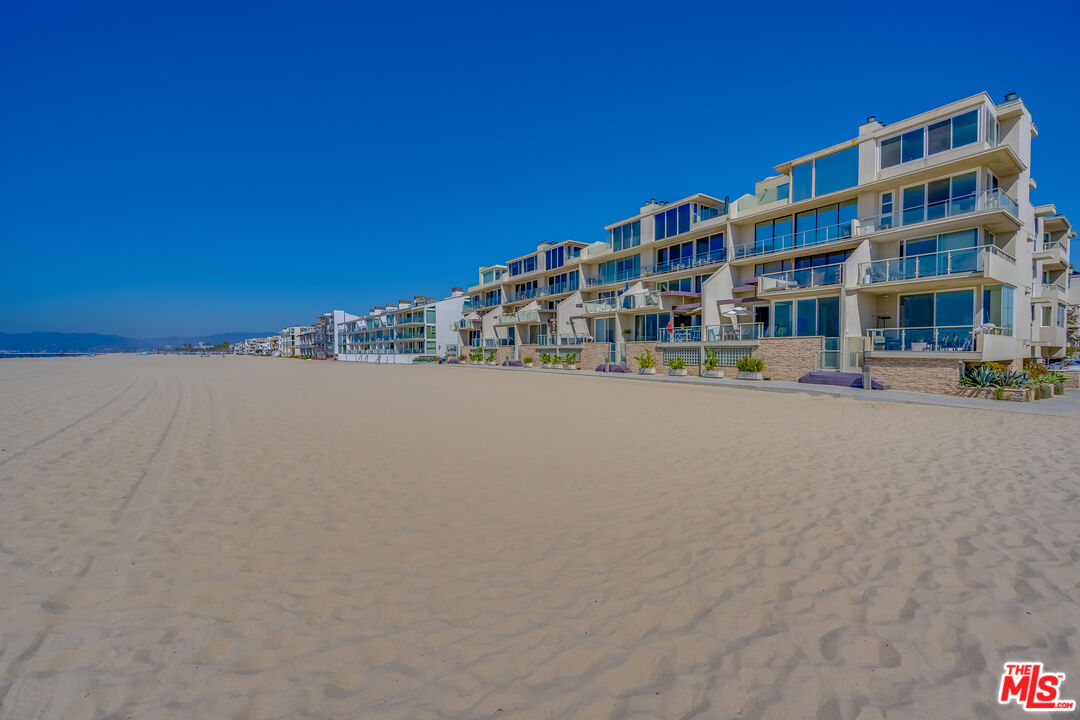 2 Ketch St Unit: 204