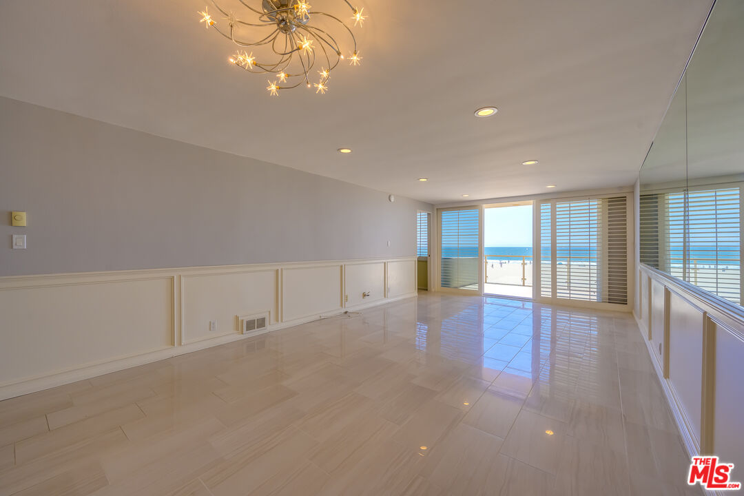 2 Ketch St Unit: 204