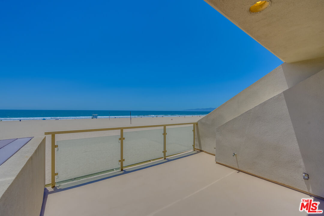 2 Ketch St Unit: 204