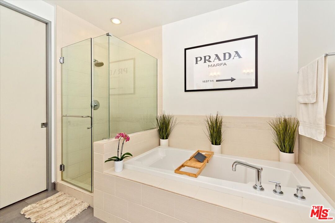 3111 Via Dolce Unit: 402