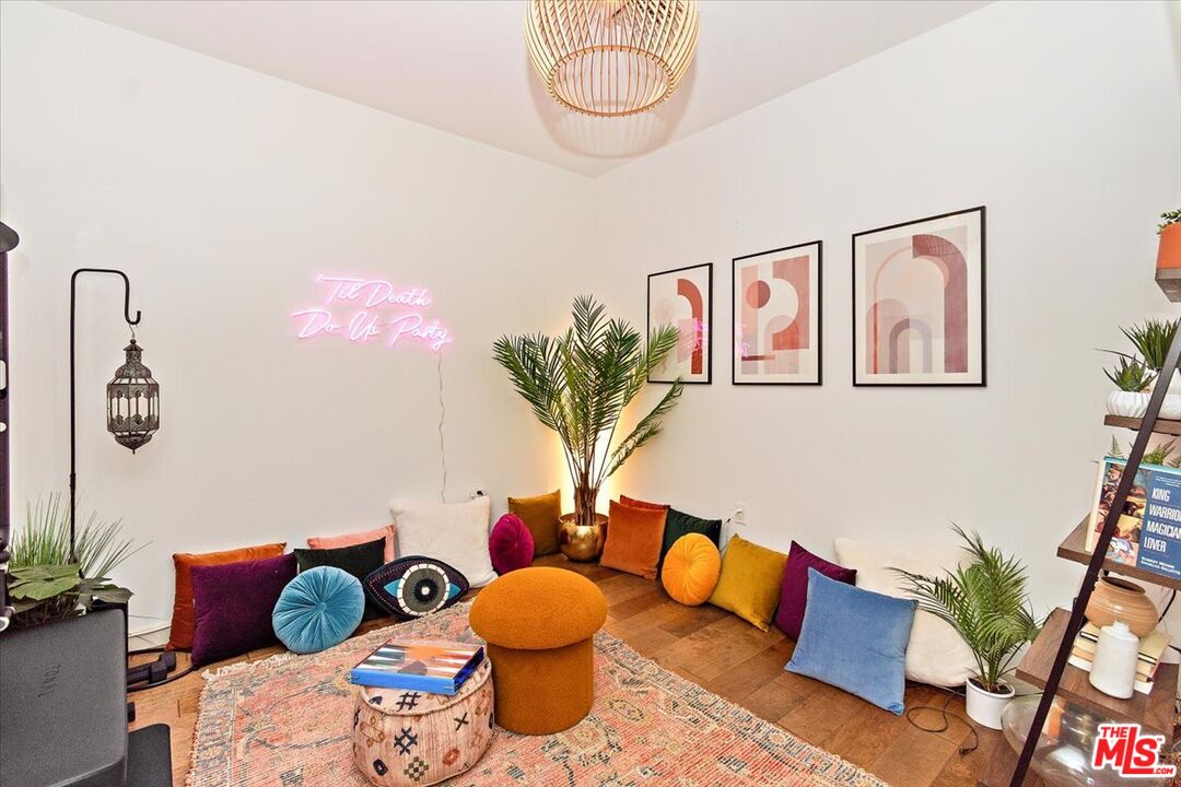 3111 Via Dolce Unit: 402