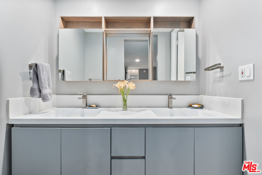 6 Fleet St Unit: 203