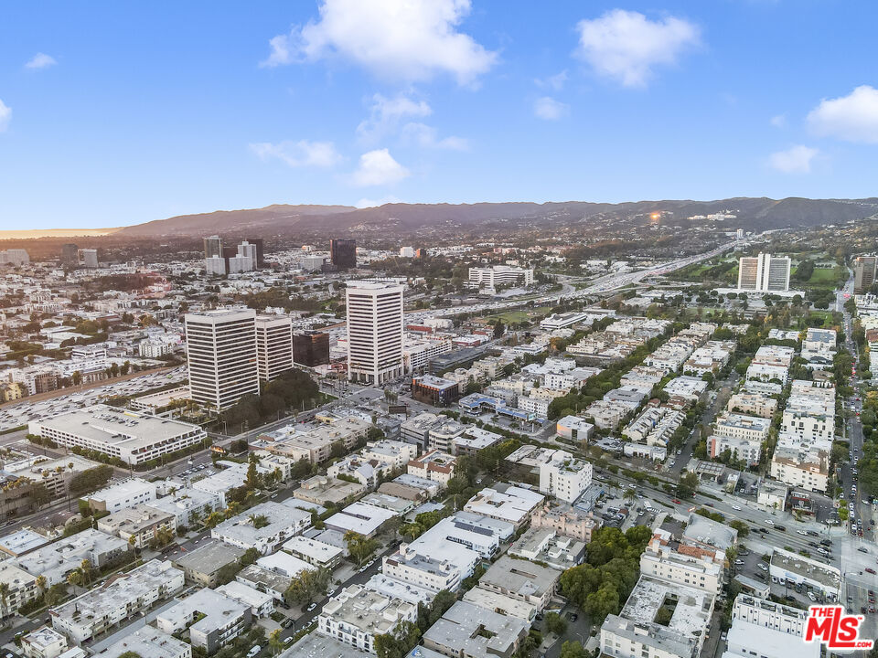 1878 Greenfield Ave Unit: 104