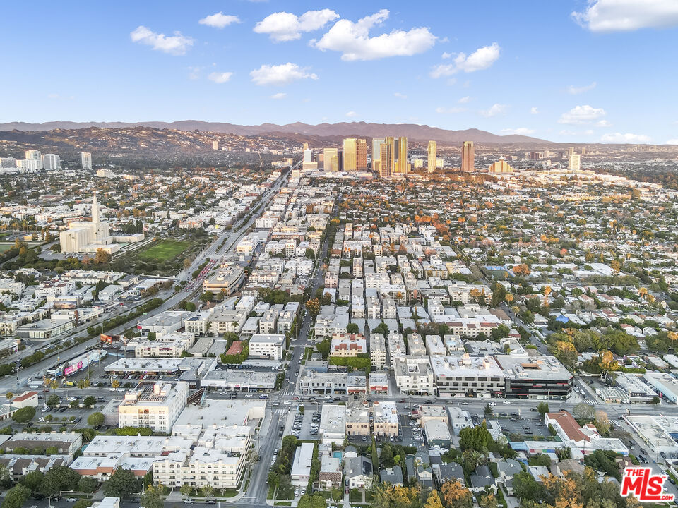 1878 Greenfield Ave Unit: 104