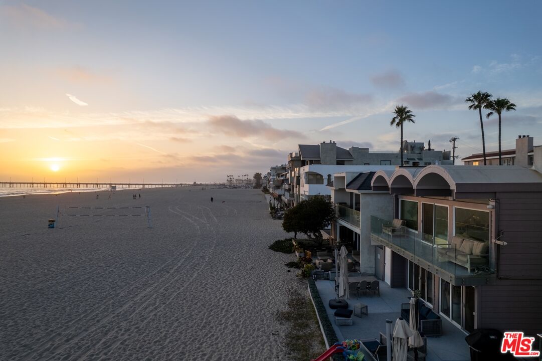 3806 Ocean Front Walk