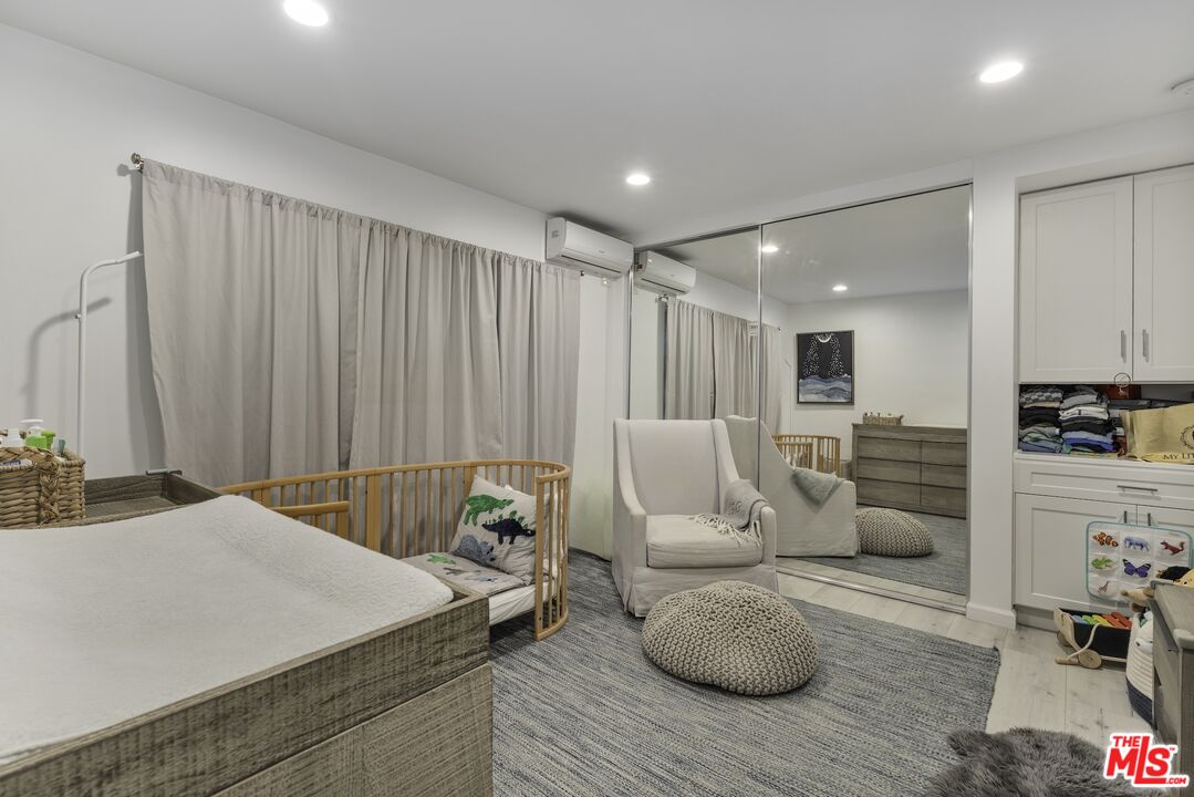 3806 Ocean Front Walk