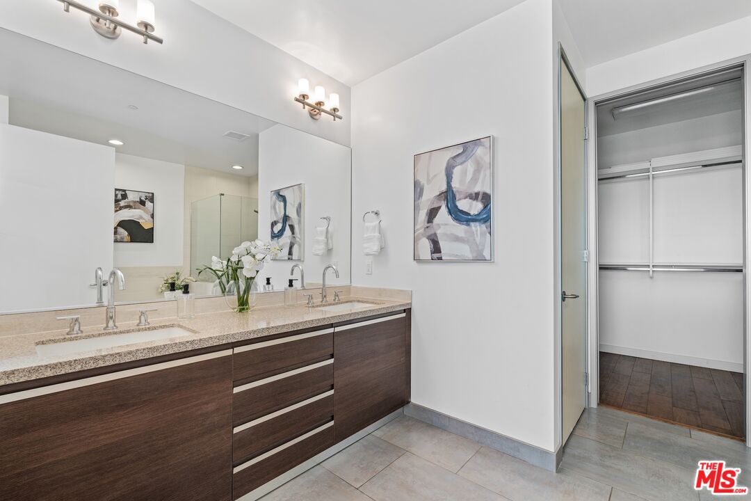 3111 Via Dolce Unit: 402