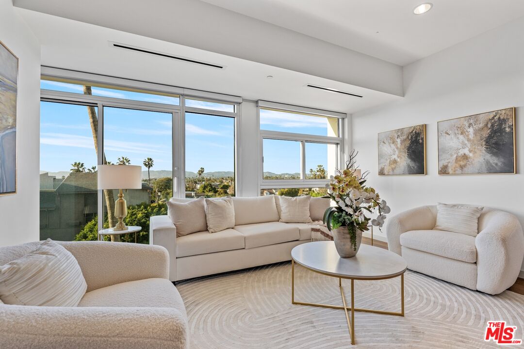 3111 Via Dolce Unit: 402