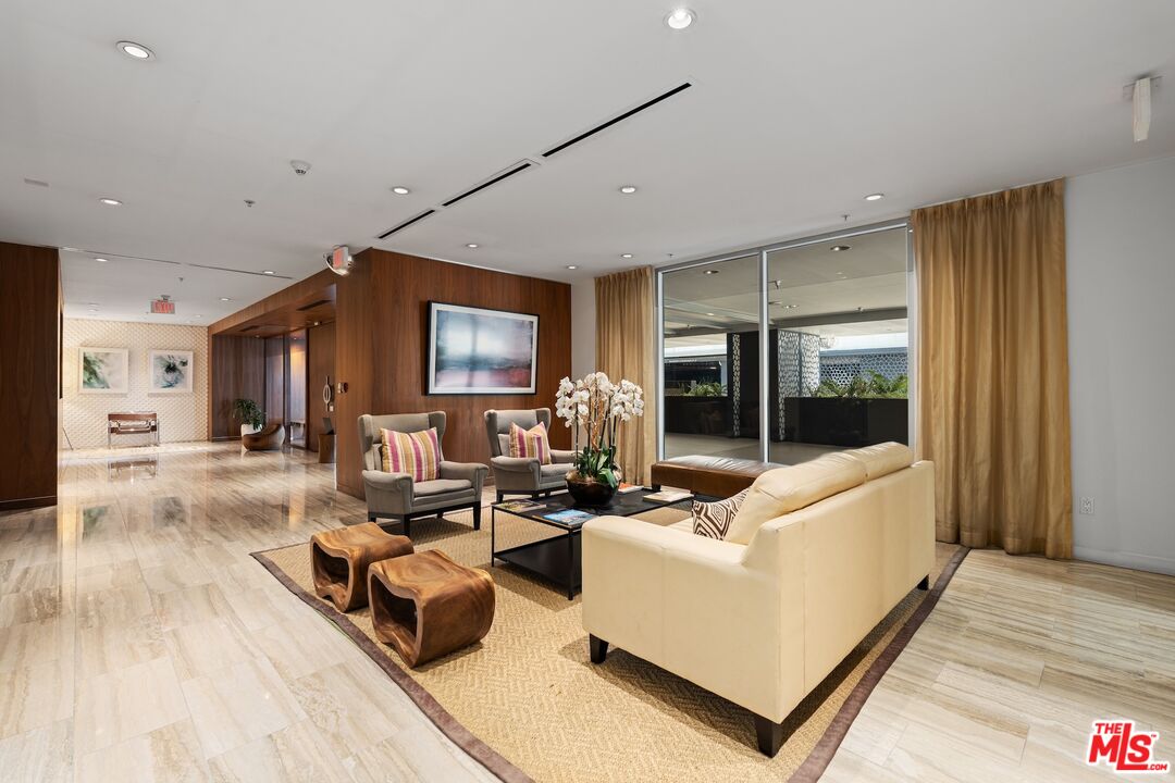 3111 Via Dolce Unit: 402