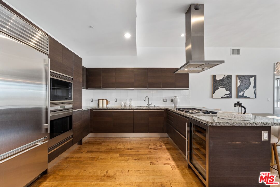 3111 Via Dolce Unit: 402