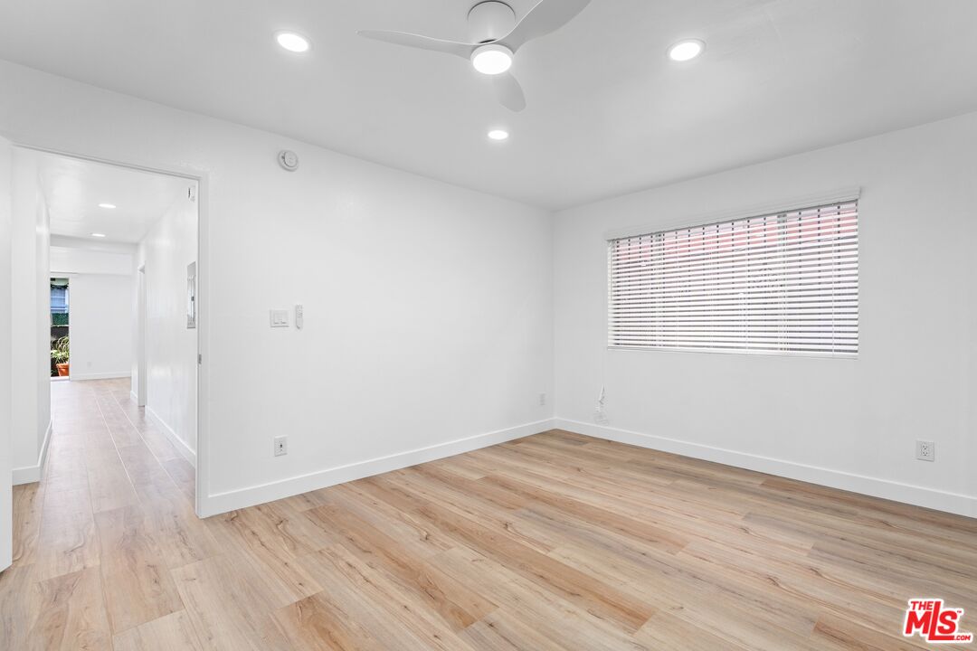 122 Buccaneer St Unit: 1