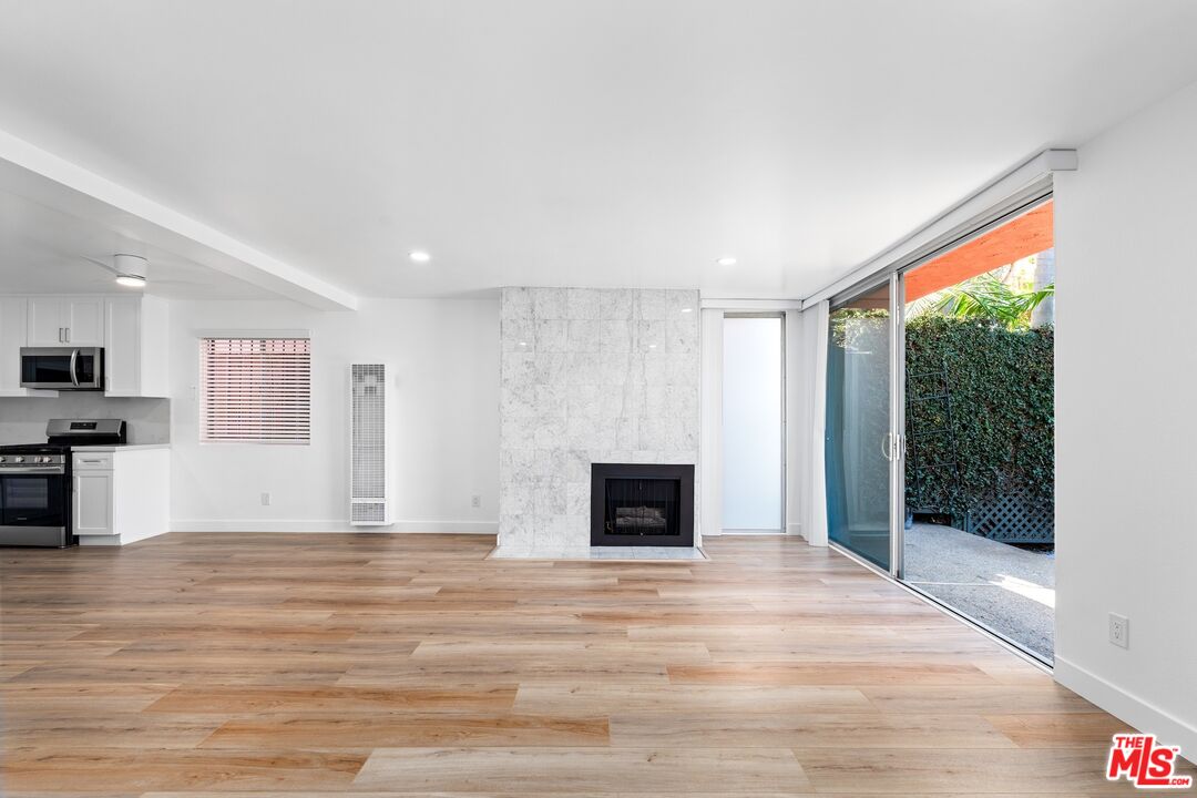 122 Buccaneer St Unit: 1