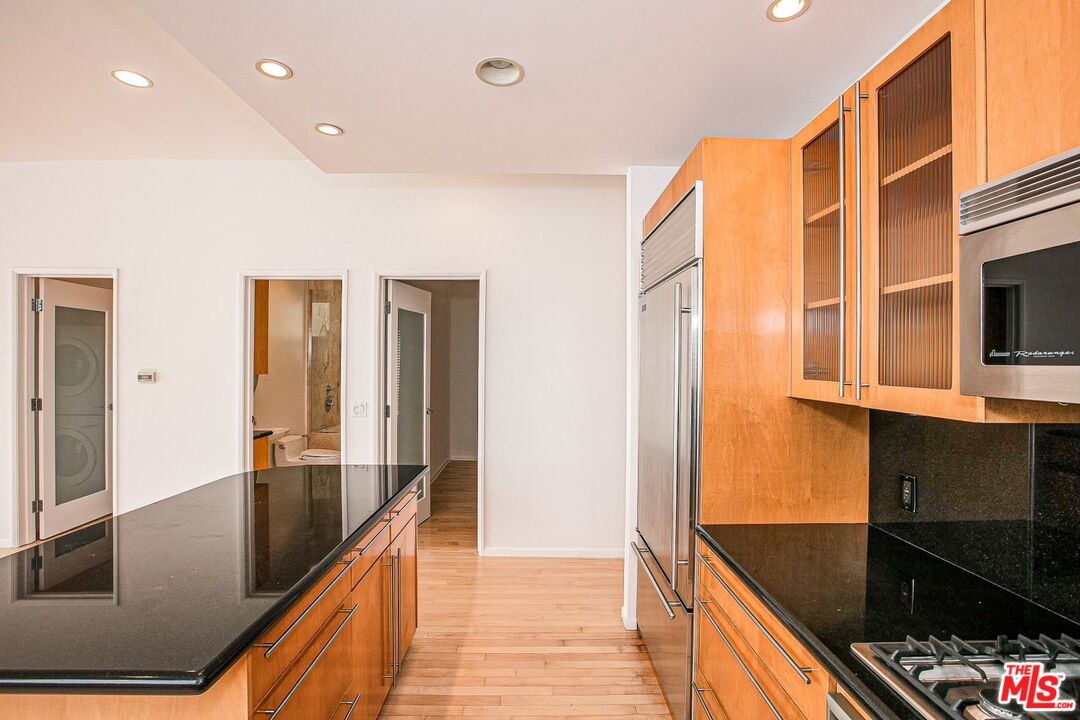 14 Privateer St Unit: 1