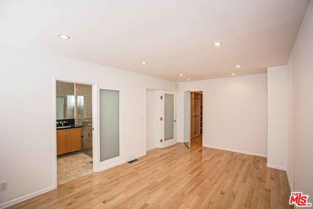 14 Privateer St Unit: 1