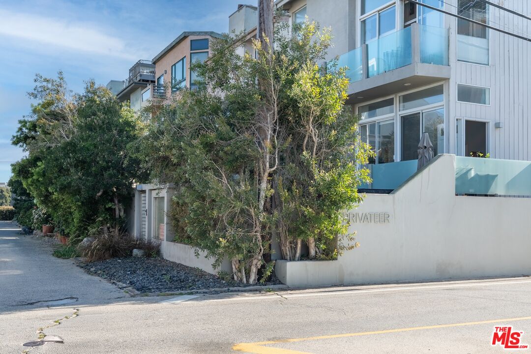 14 Privateer St Unit: 1