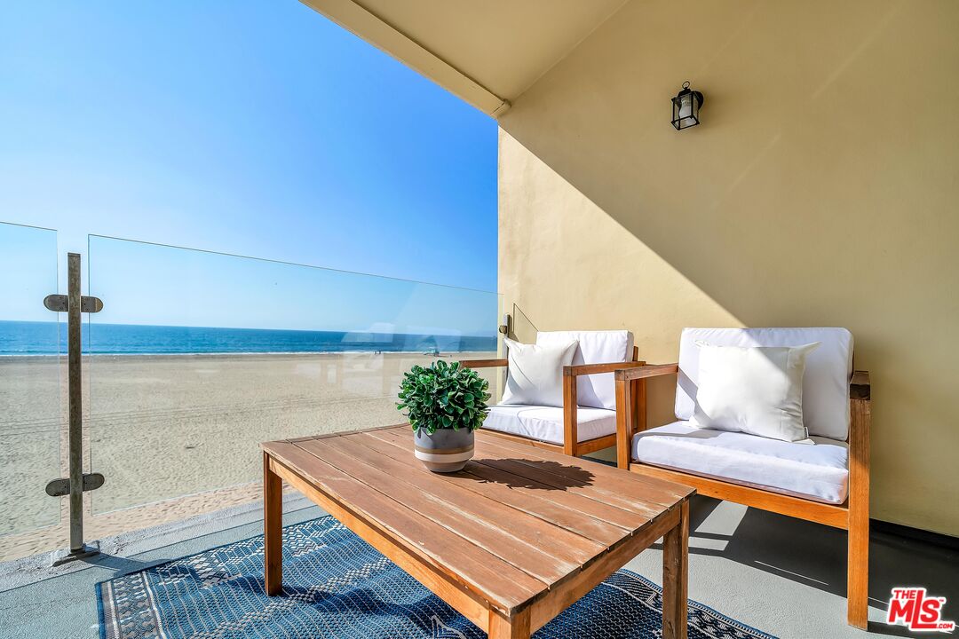 4 Lighthouse St Unit: 13