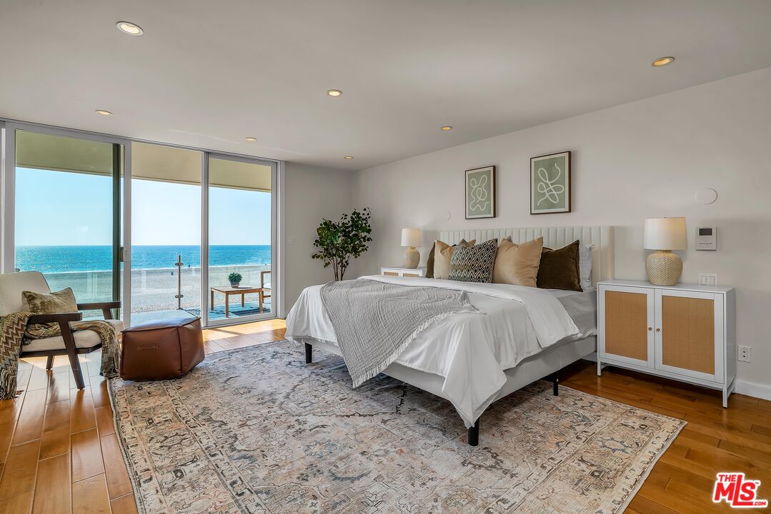 4 Lighthouse St Unit: 13