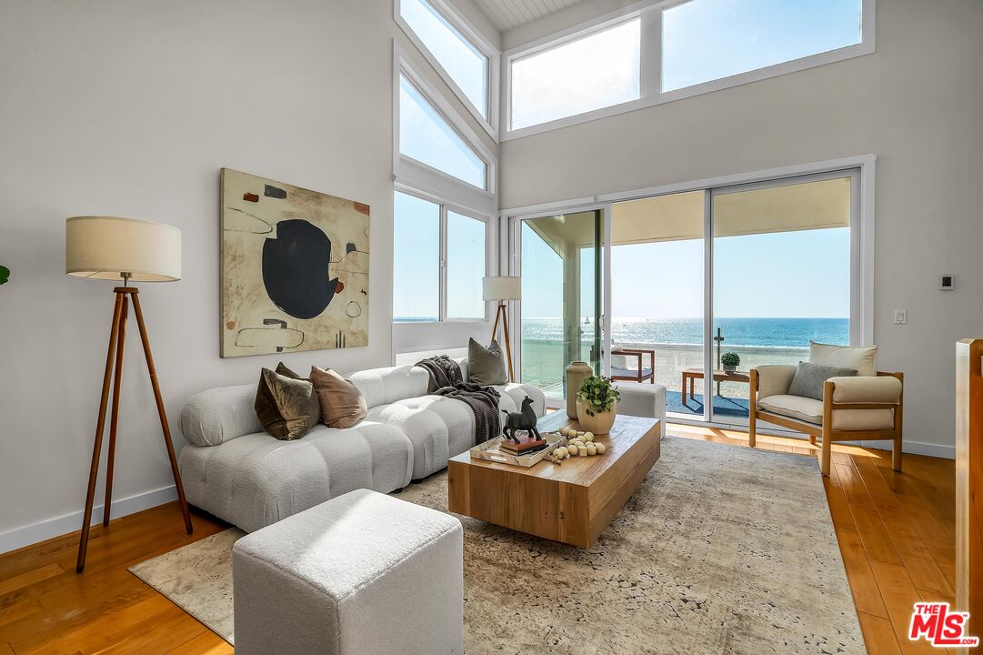 4 Lighthouse St Unit: 13