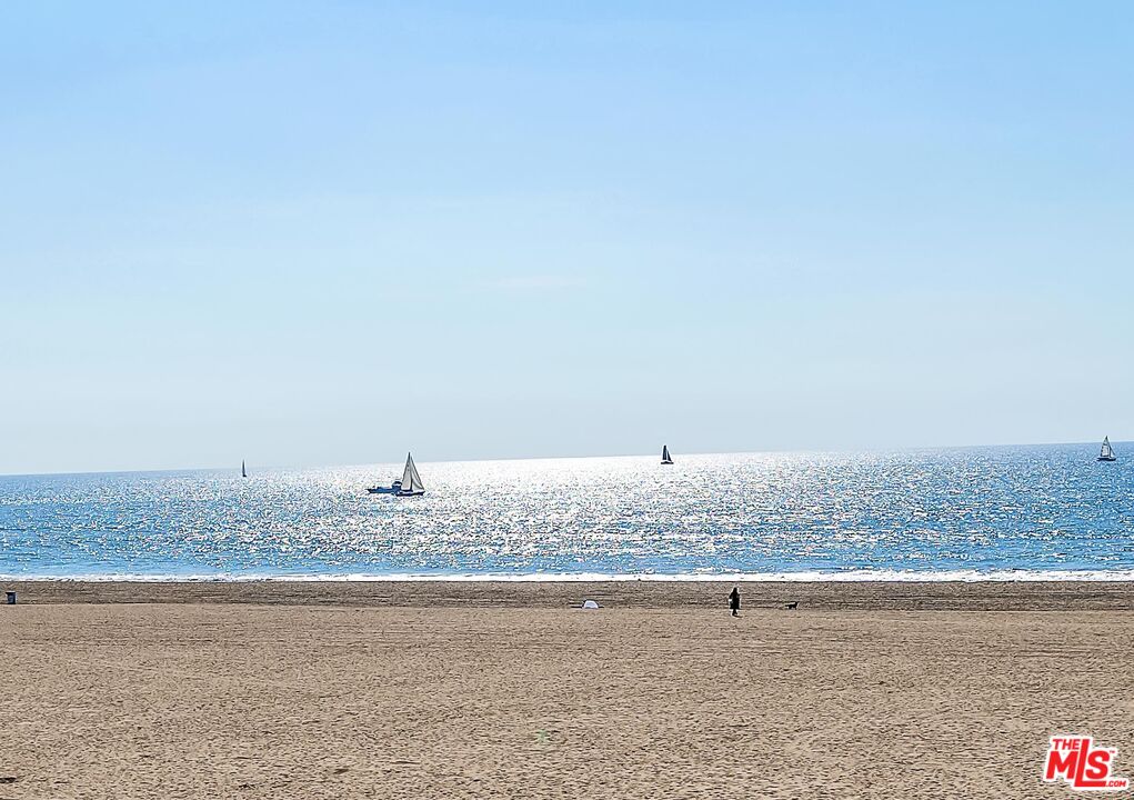 4 Lighthouse St Unit: 13