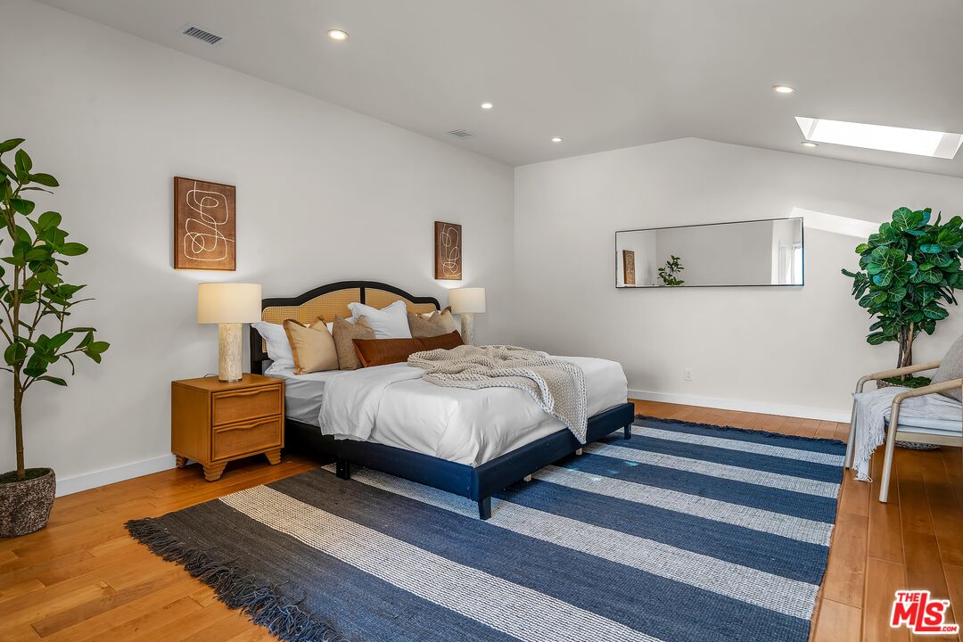 4 Lighthouse St Unit: 13