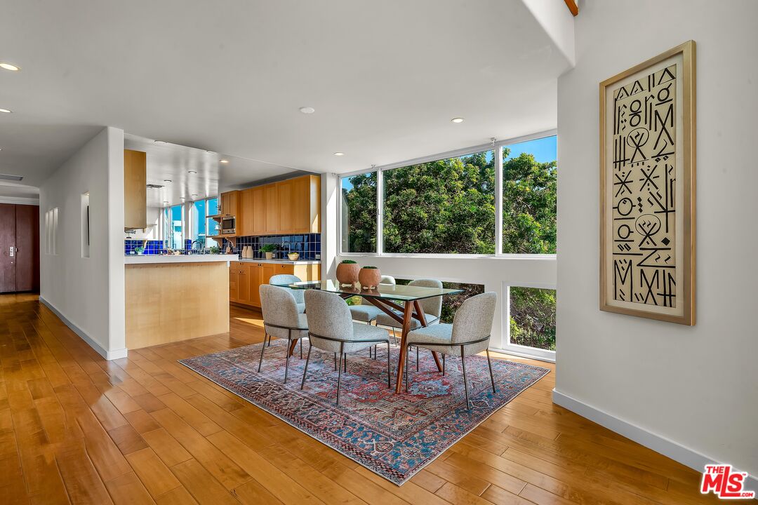 4 Lighthouse St Unit: 13