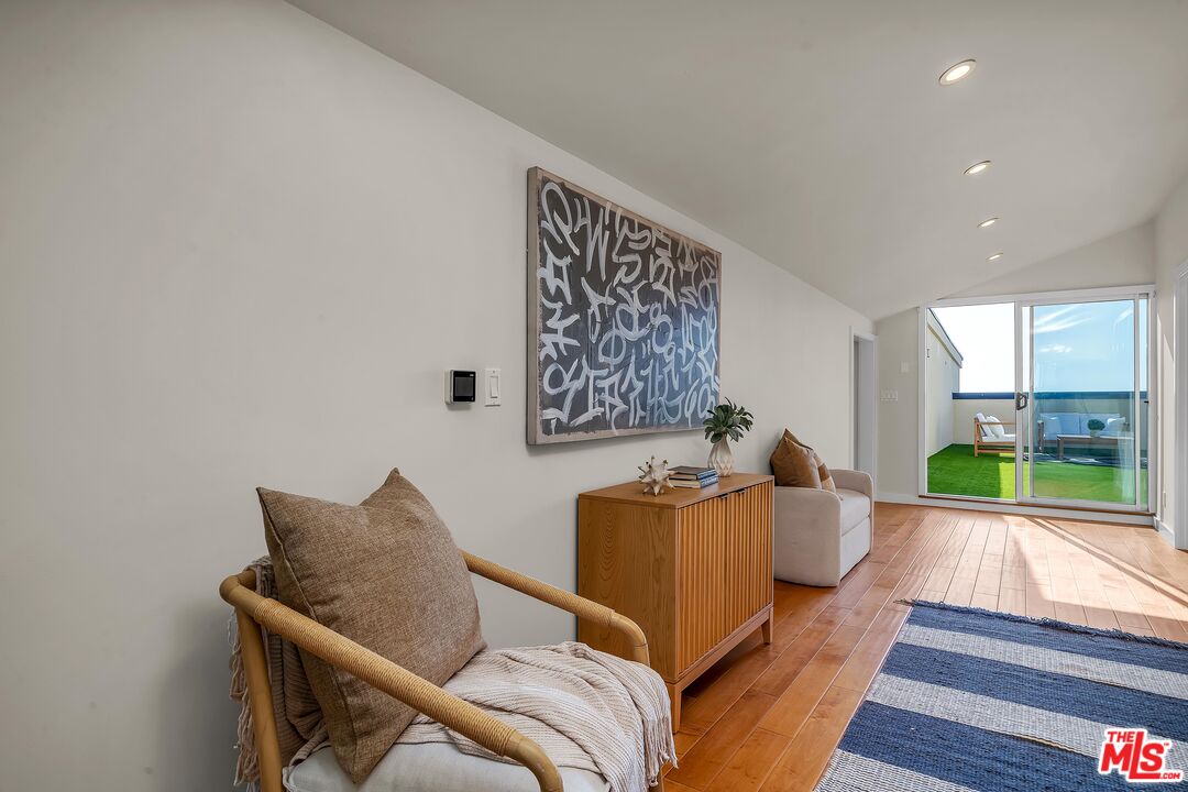 4 Lighthouse St Unit: 13