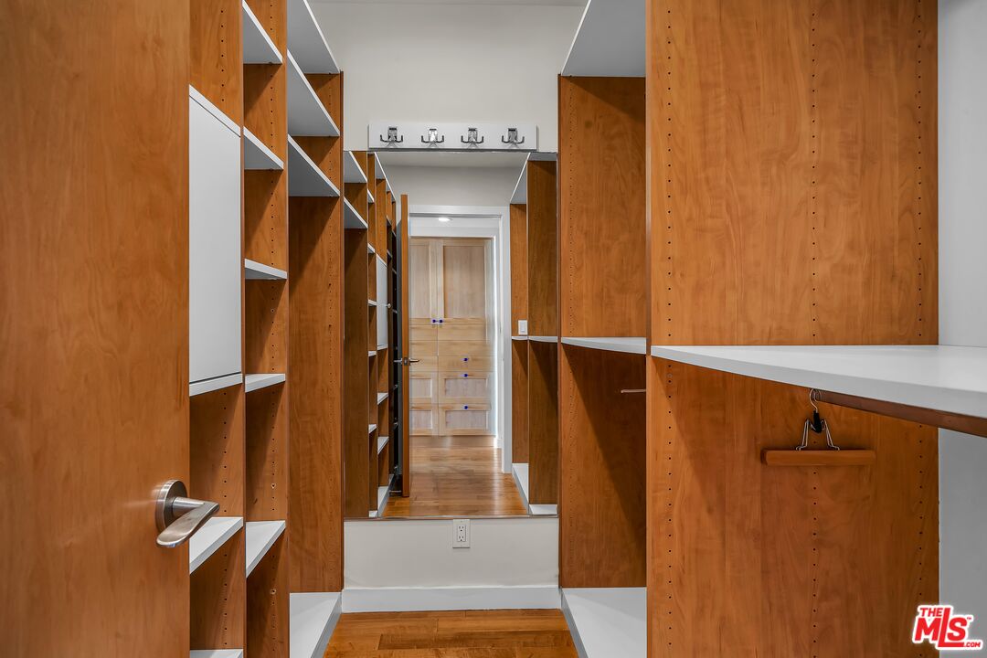 4 Lighthouse St Unit: 13