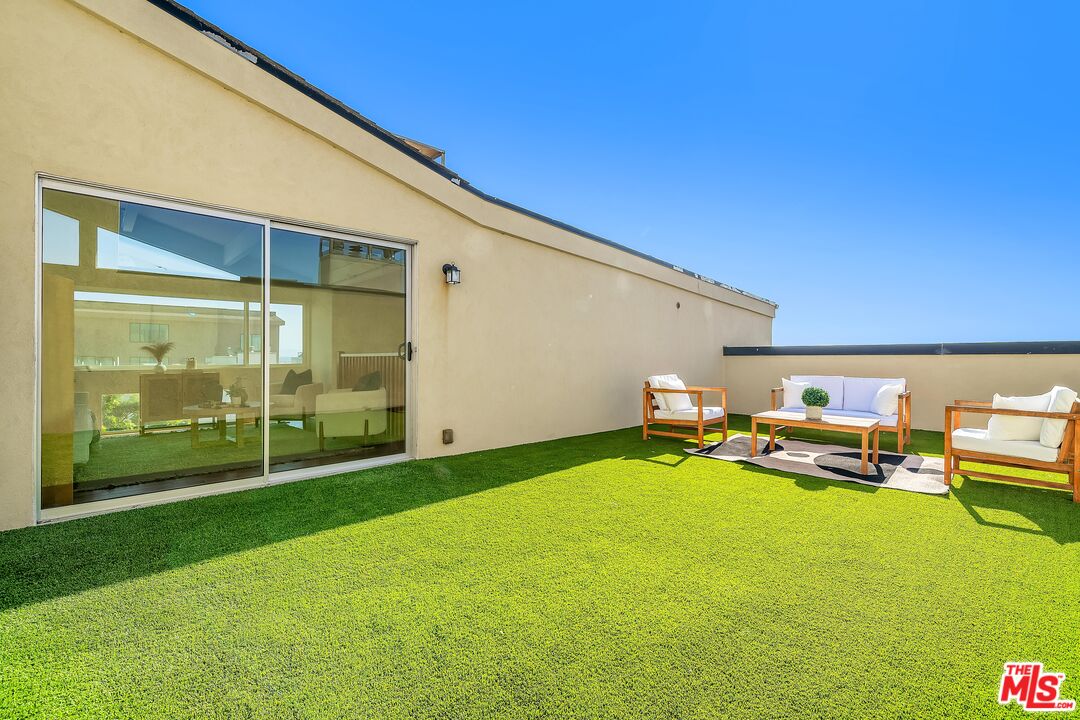 4 Lighthouse St Unit: 13