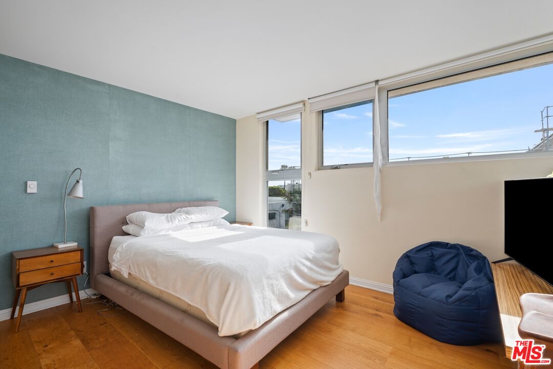 7 Fleet St Unit: 201