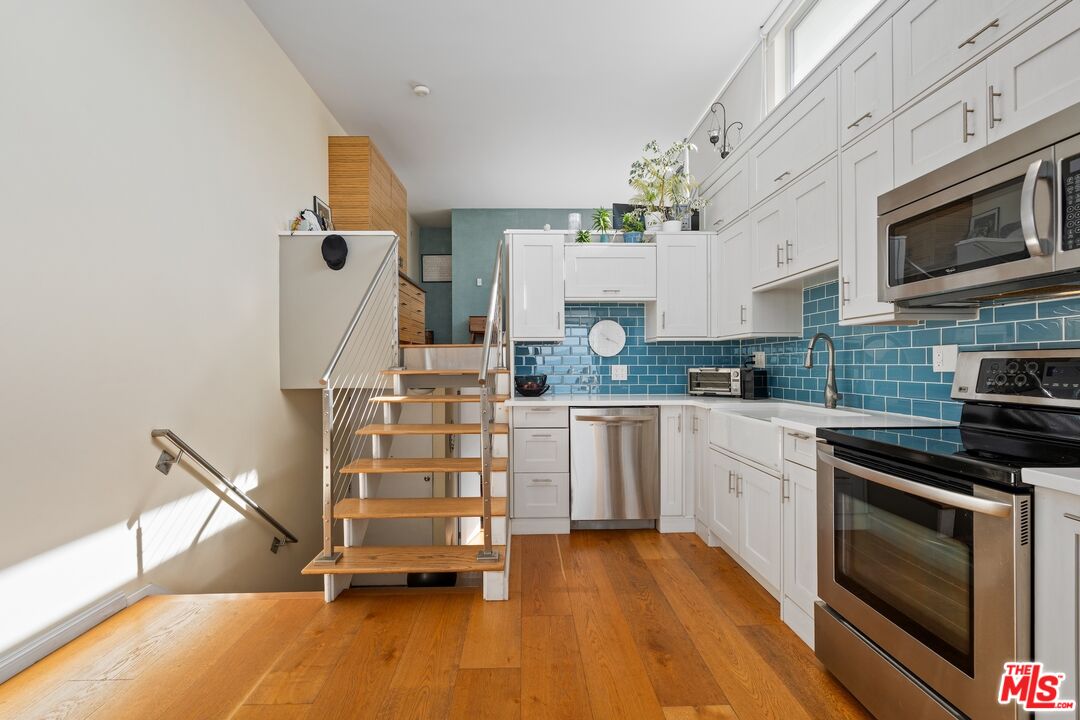 7 Fleet St Unit: 201