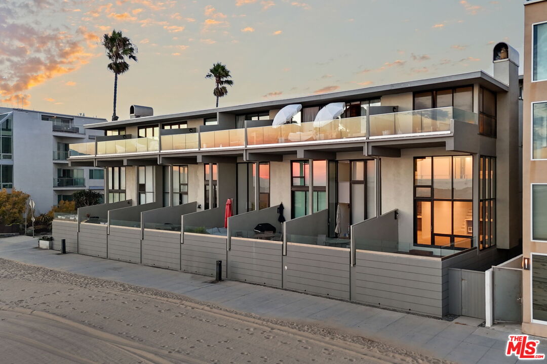 6 Voyage St Unit: 108