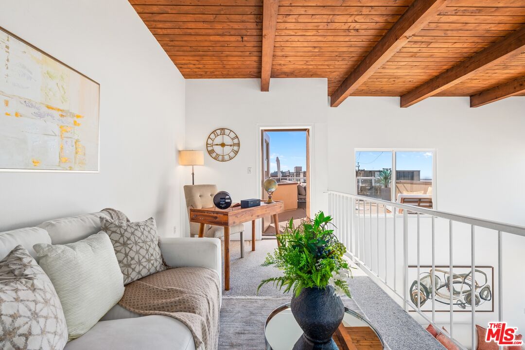 16 Quarterdeck St Unit: 301