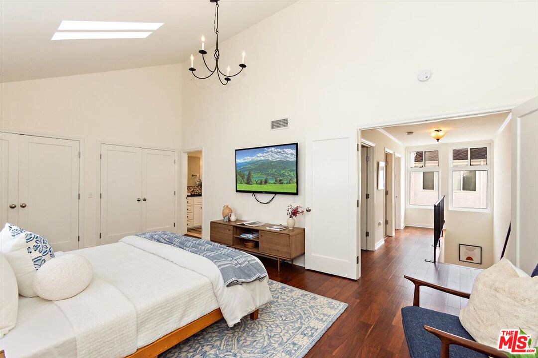 910 19th St Unit: 110