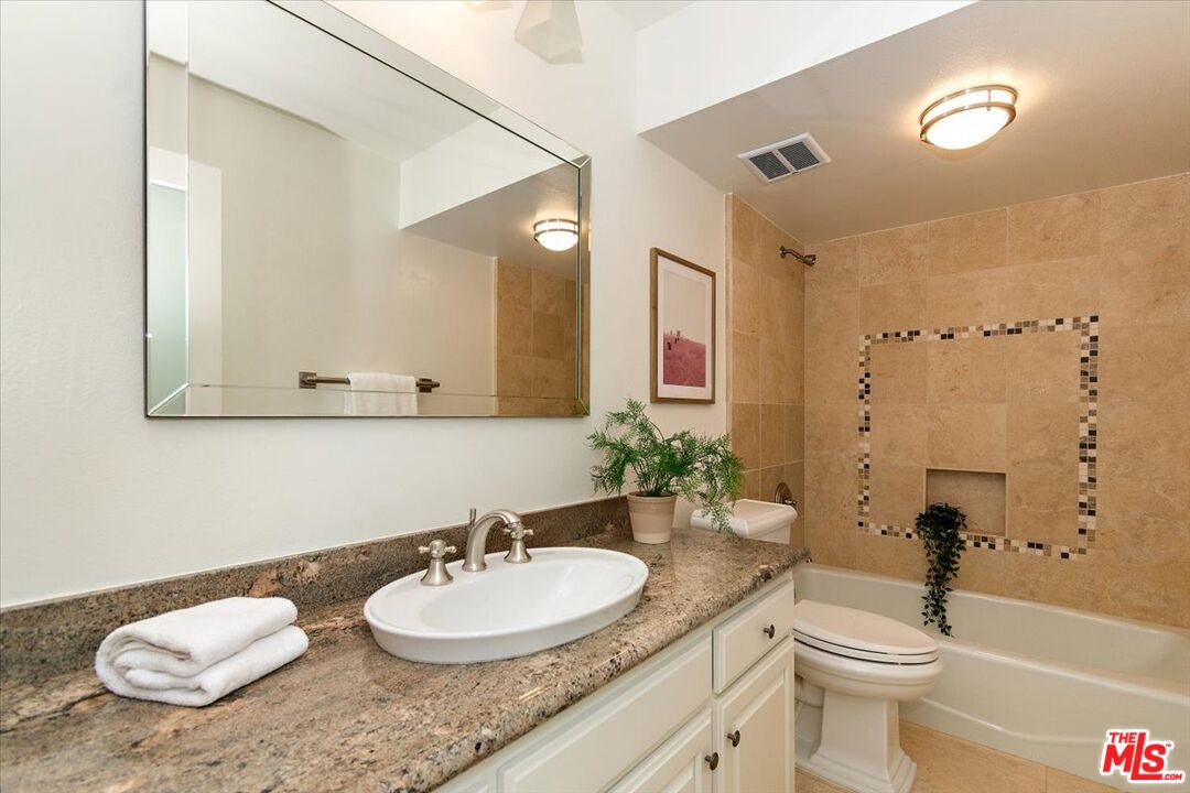 910 19th St Unit: 110