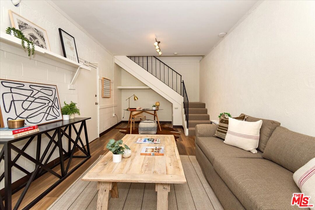 910 19th St Unit: 110