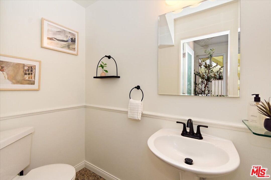 910 19th St Unit: 110