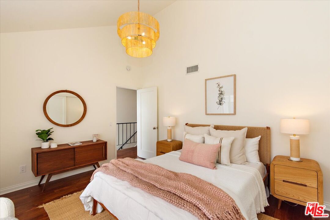 910 19th St Unit: 110