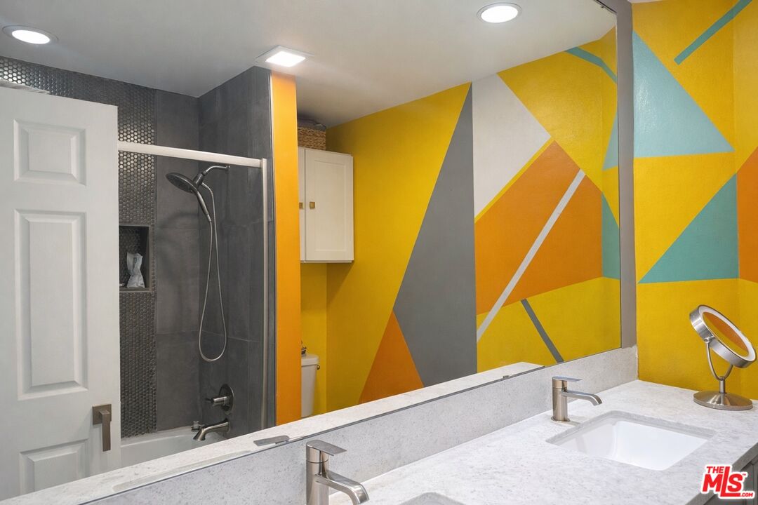 800 Glenway Dr Unit: 113