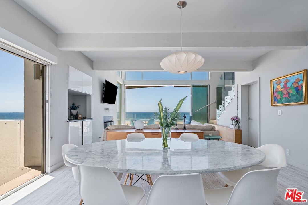 1 Driftwood St Unit: 5