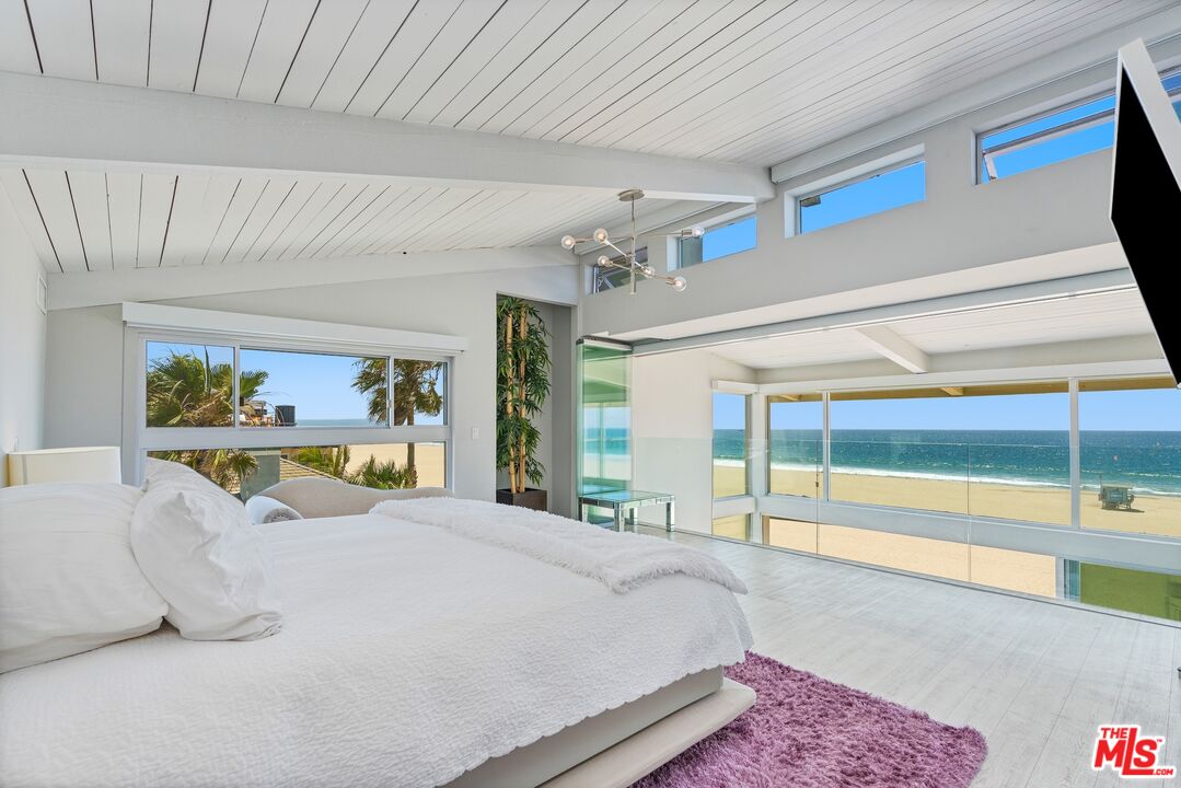 1 Driftwood St Unit: 5