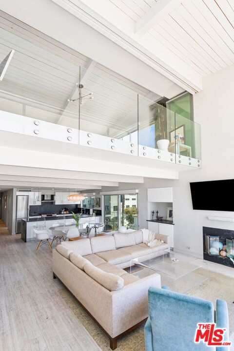 1 Driftwood St Unit: 5