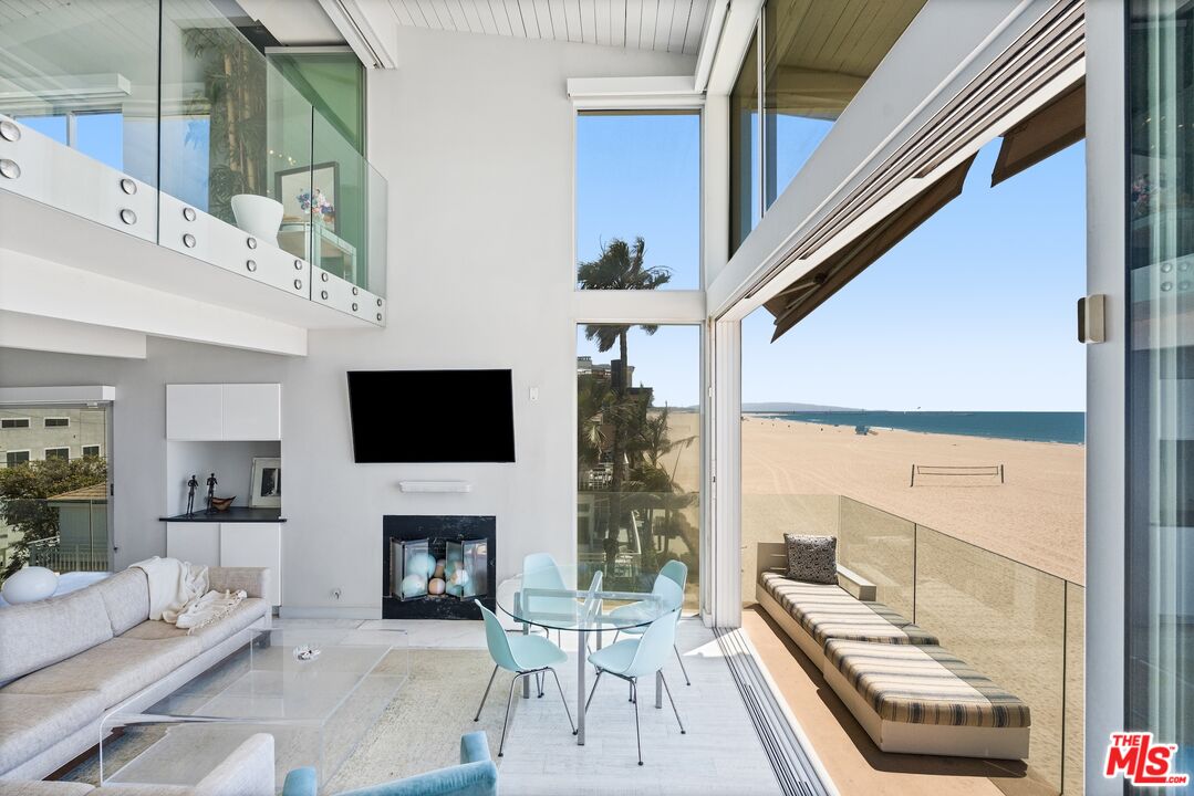 1 Driftwood St Unit: 5