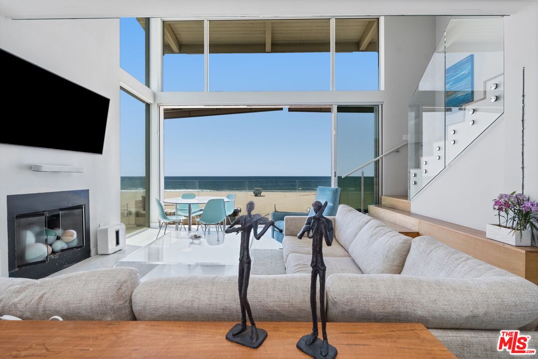 1 Driftwood St Unit: 5