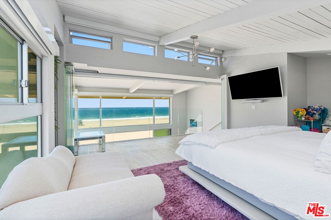 1 Driftwood St Unit: 5