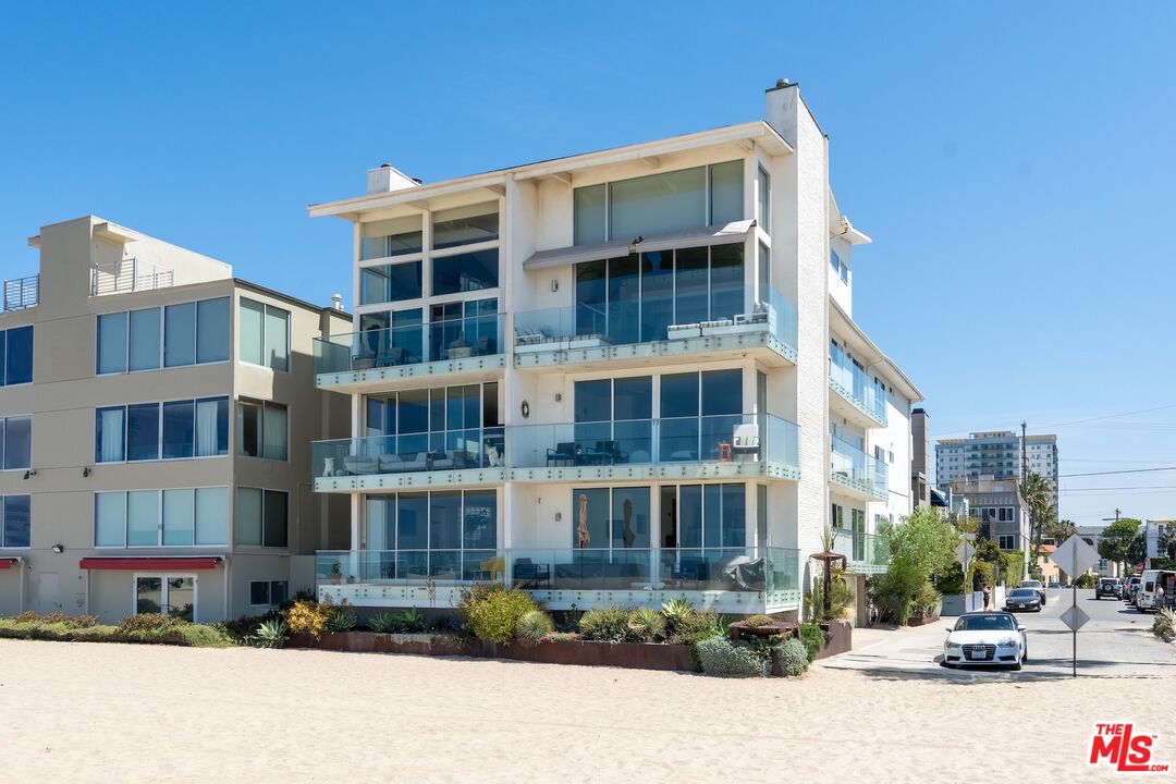 1 Driftwood St Unit: 5